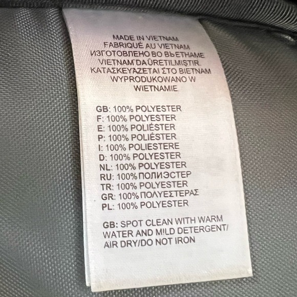 The North Face Jester Backpack Black Red Gray - Picture 14 of 14